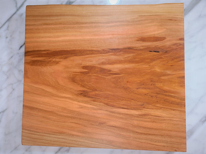 Hard Maple Live Edge Cutting Board / 2 Single-Plank Board Thickness ( –  Zim Boards